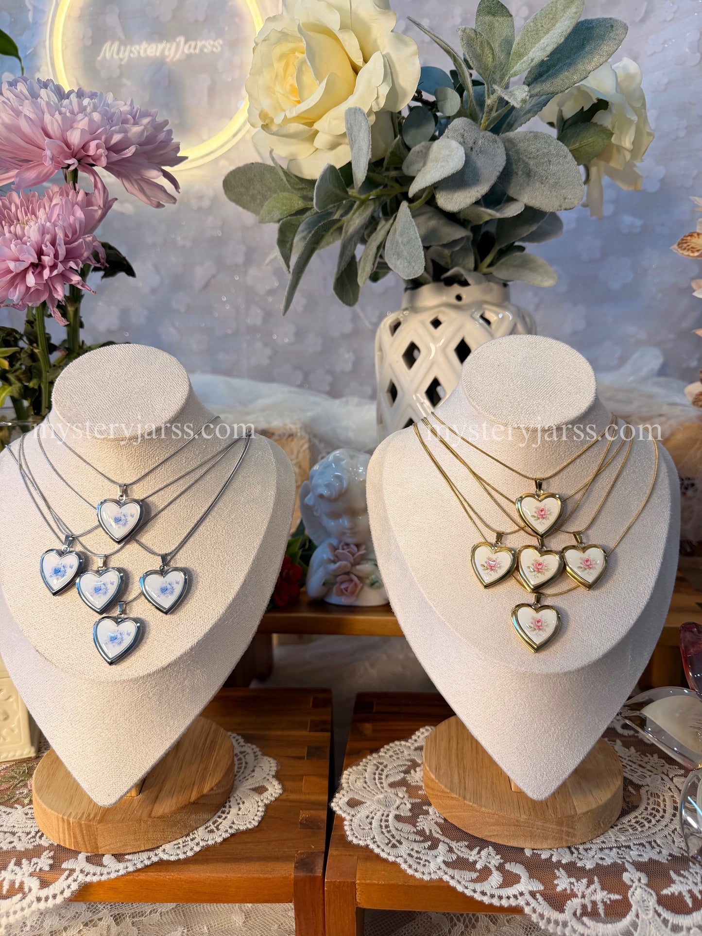 Vintage-Inspired Floral Locket