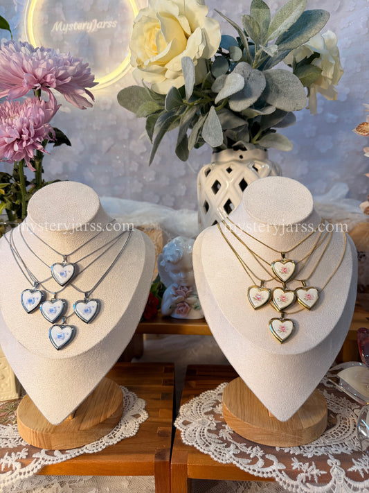Vintage-Inspired Floral Locket